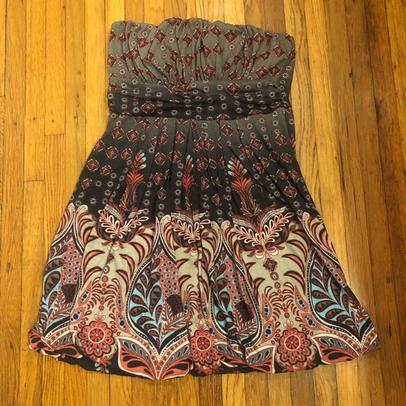 American Rag Dresses & Skirts - American Rag Cie Elastic strapless summer dress